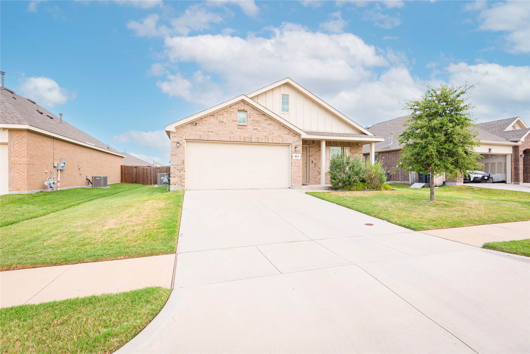 1614 Fields View Drive Anna TX 75409