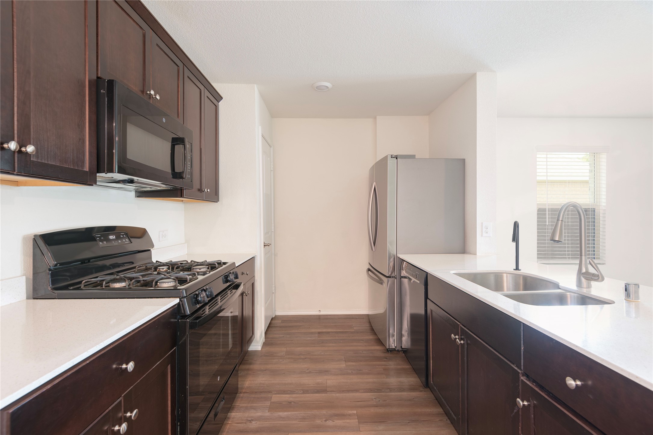 1614 Fields View Drive Anna TX 75409
