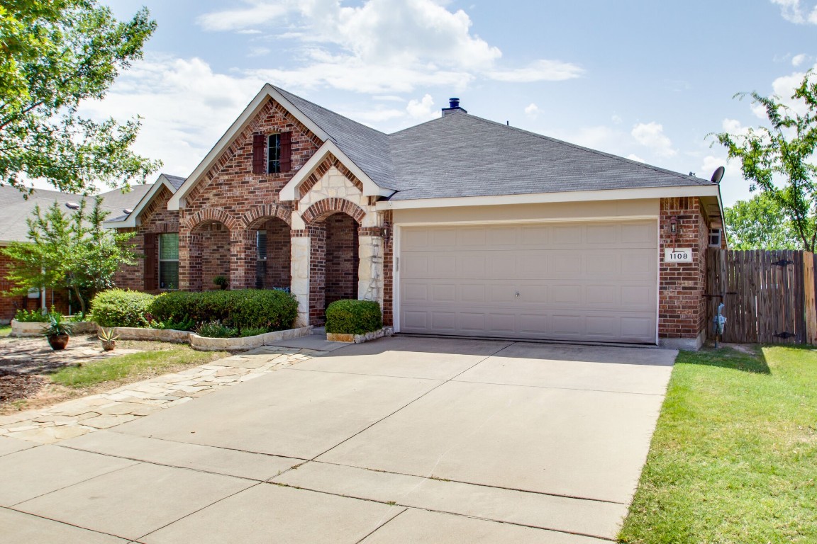 1108 Hickory Bend Lane Fort Worth TX 76108