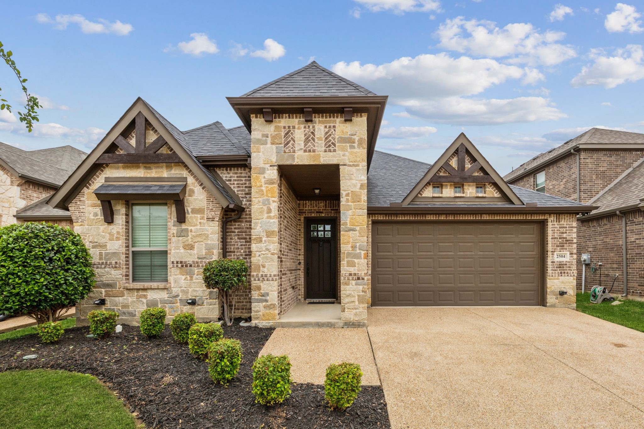 2504 Moores Landing Arlington TX 76016