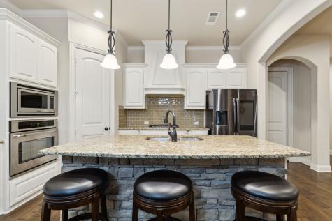 2504 Moores Landing Arlington TX 76016