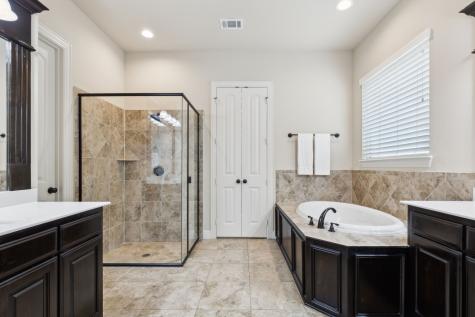 2504 Moores Landing Arlington TX 76016