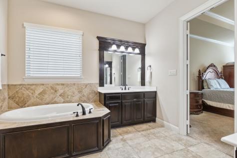 2504 Moores Landing Arlington TX 76016
