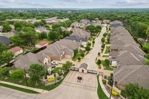 2504 Moores Landing Arlington TX 76016