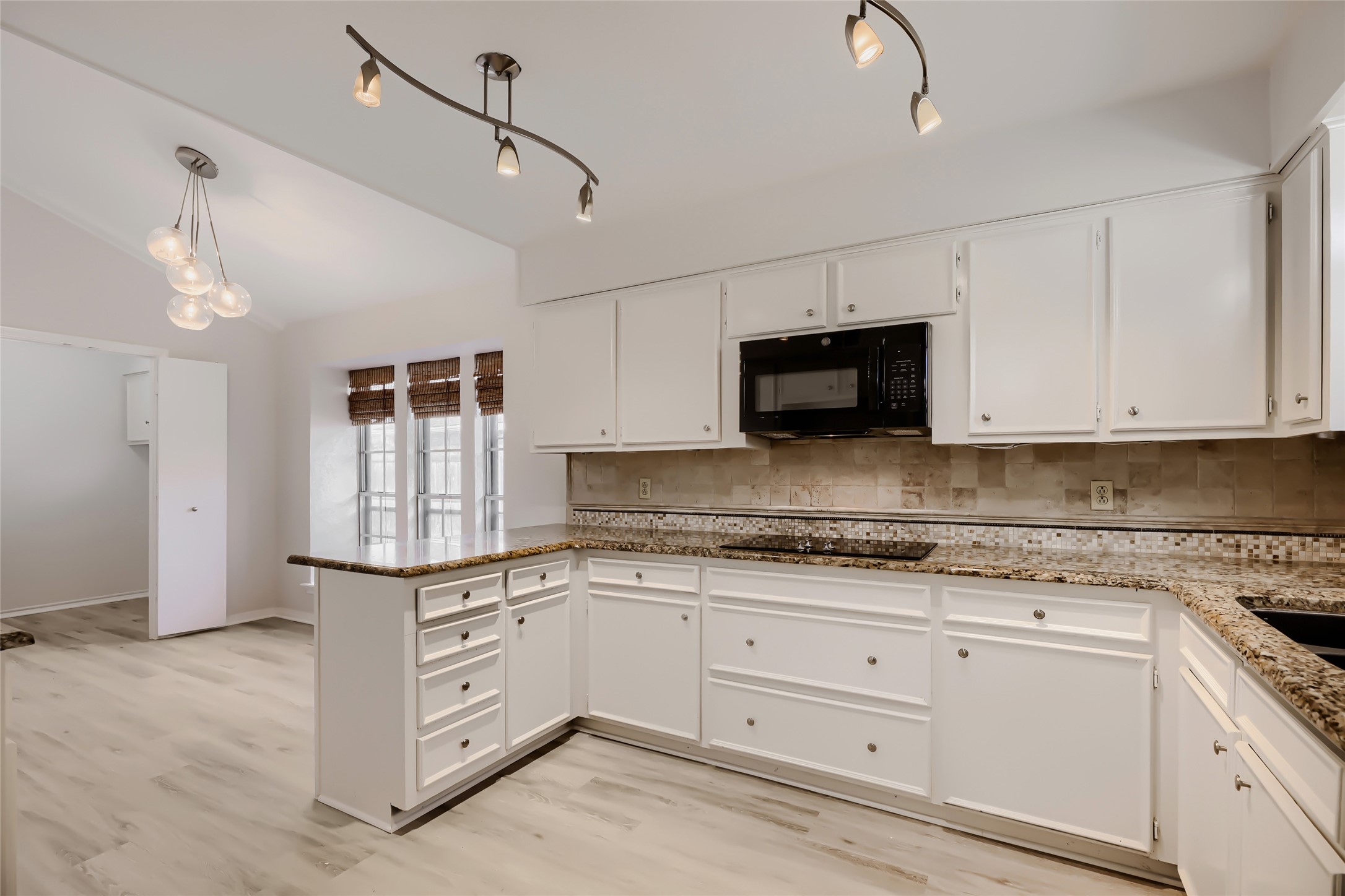 1202 E Berkeley Drive Richardson TX 75081