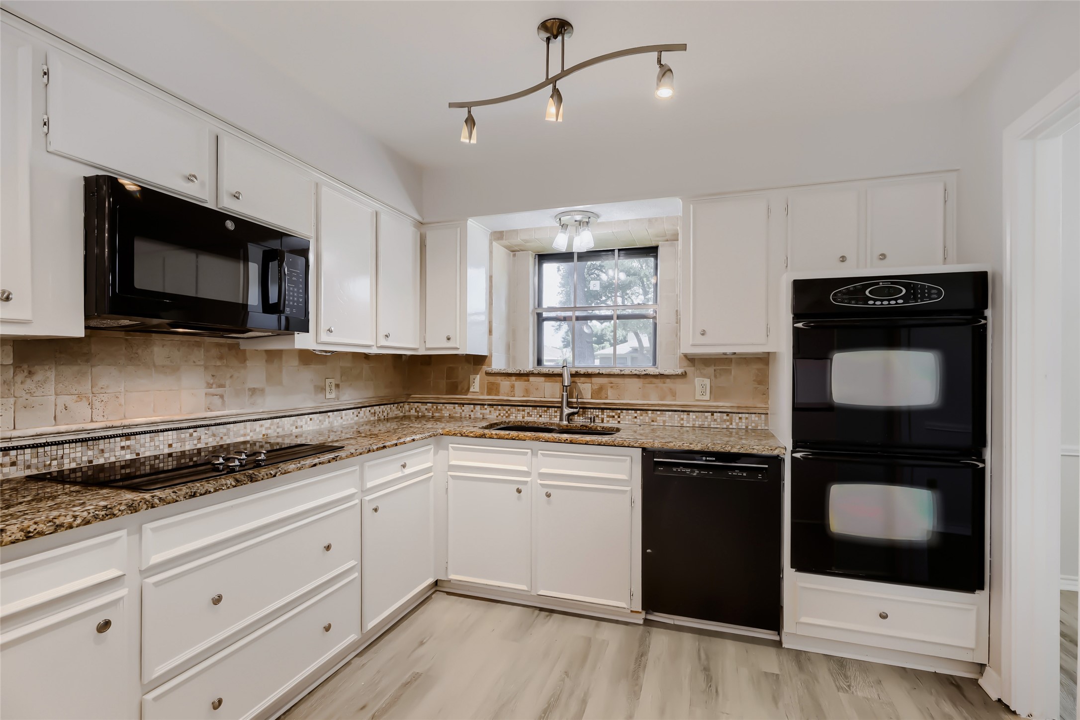 1202 E Berkeley Drive Richardson TX 75081