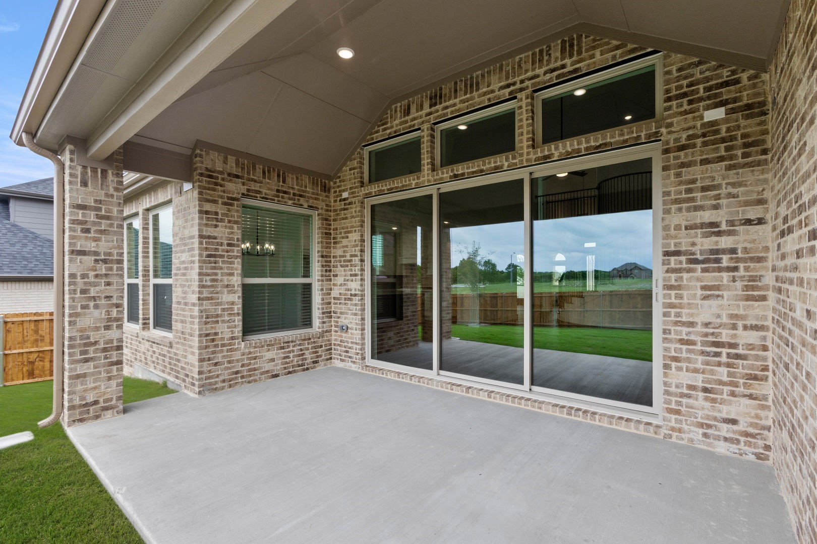 413 Newpark Boulevard Desoto TX 75115
