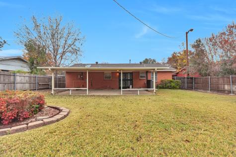 2112 Brookshire Street Arlington TX 76010