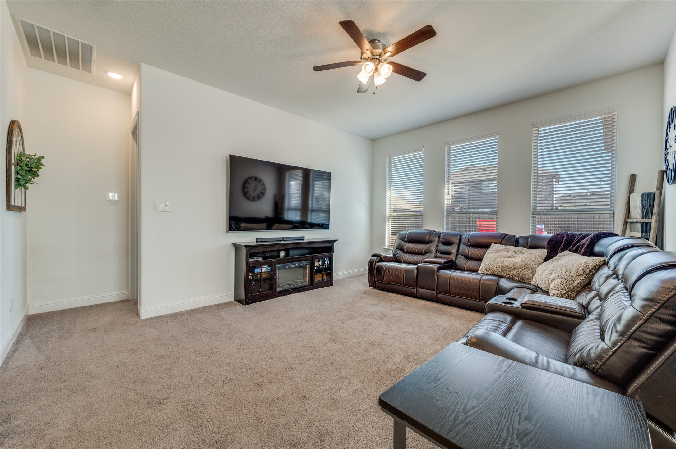 2604 Upland Trail Lane Aubrey TX 76227