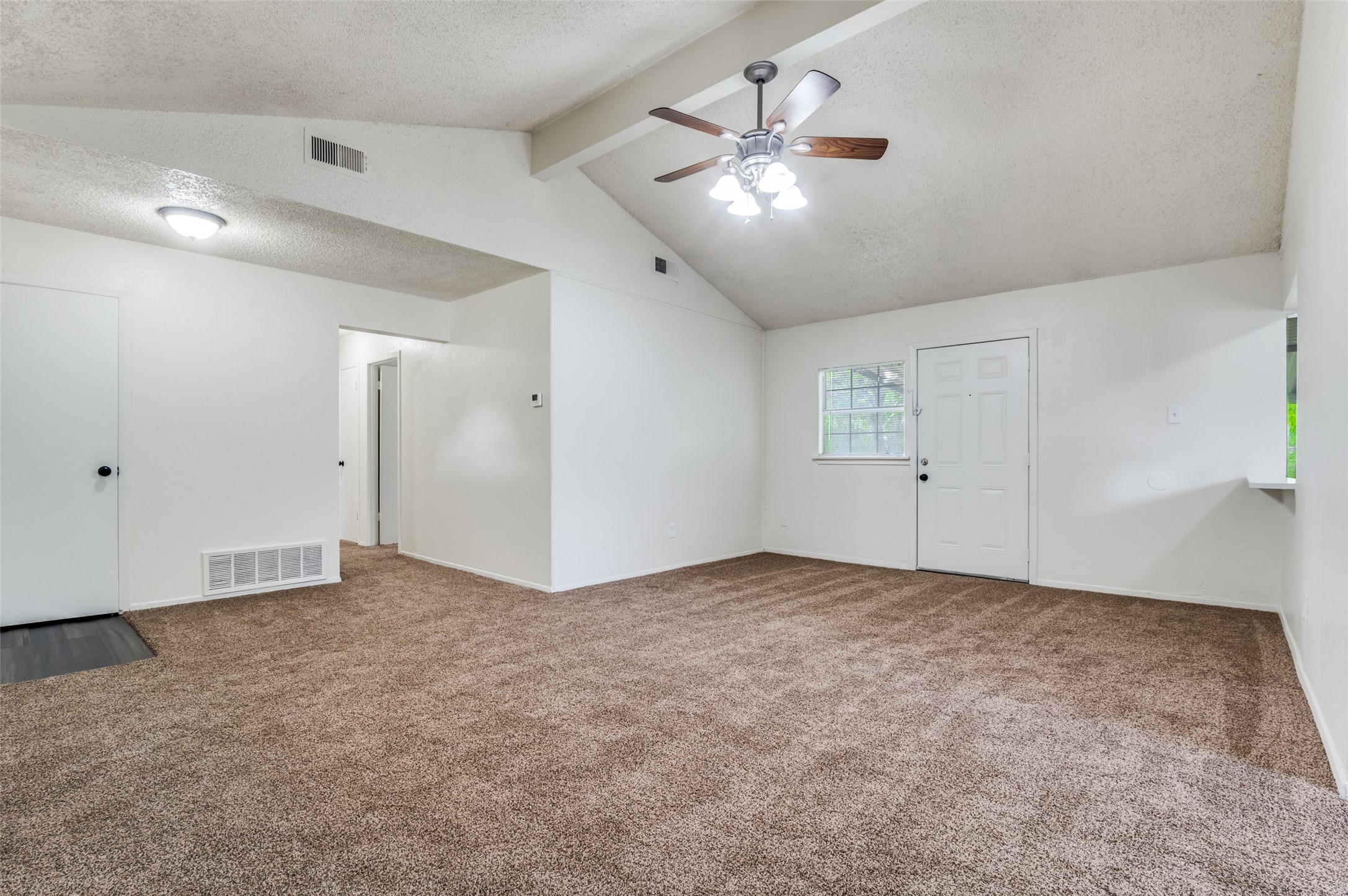 1519 Oakbrook Street Lancaster TX 75134