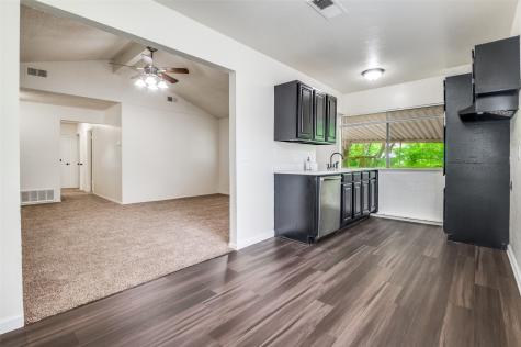 1519 Oakbrook Street Lancaster TX 75134