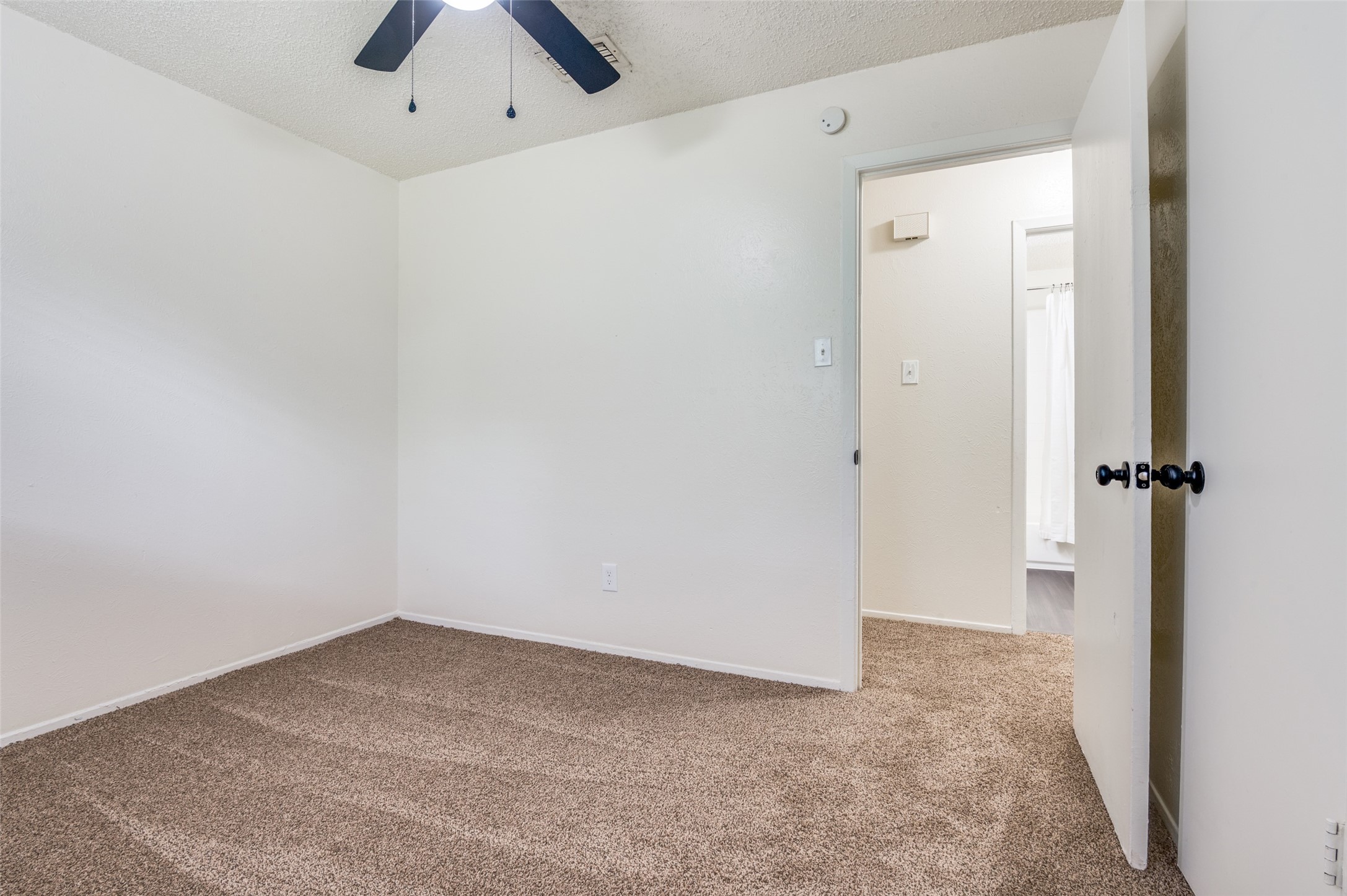1519 Oakbrook Street Lancaster TX 75134