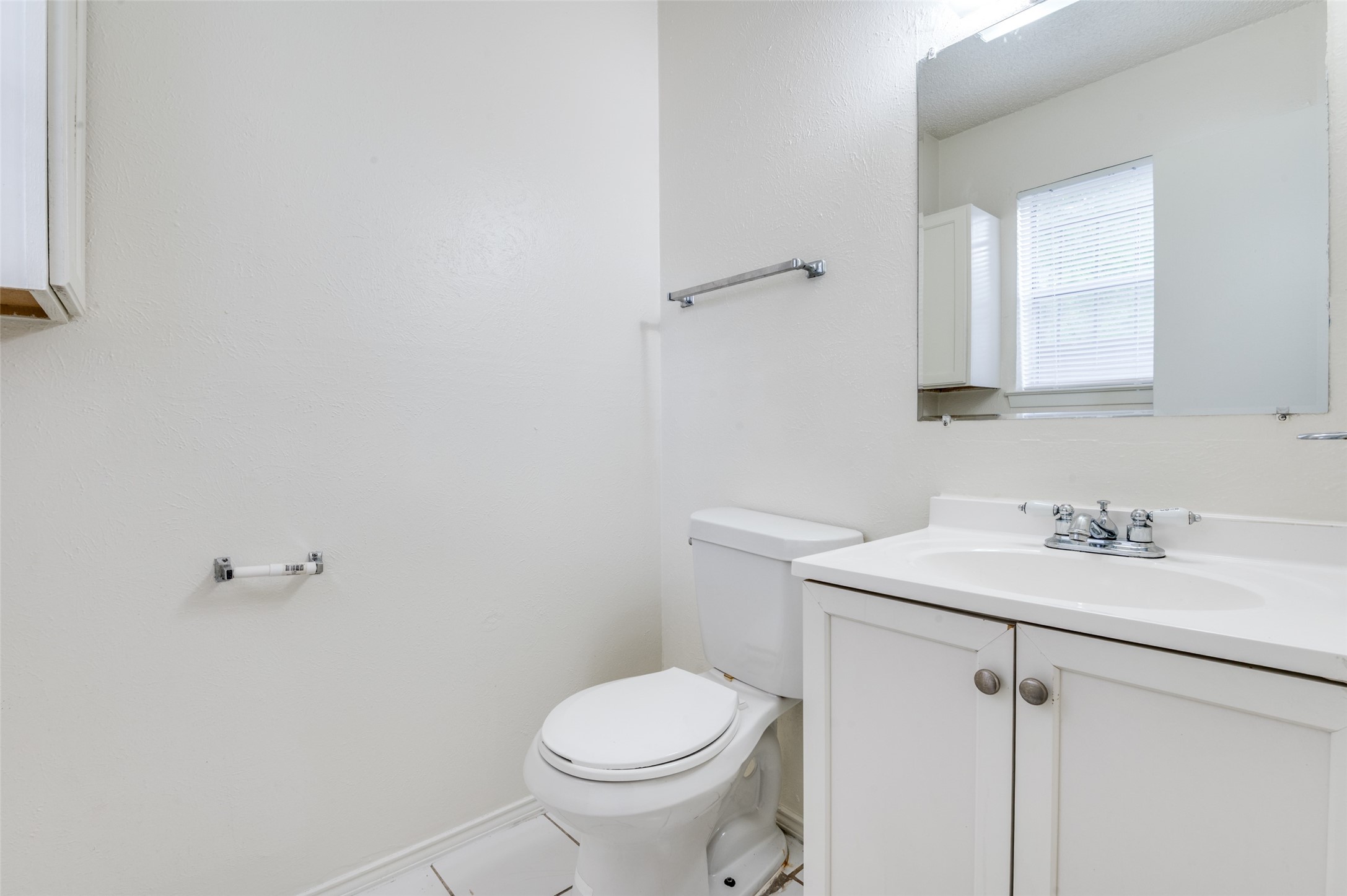 1519 Oakbrook Street Lancaster TX 75134