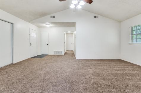 1519 Oakbrook Street Lancaster TX 75134