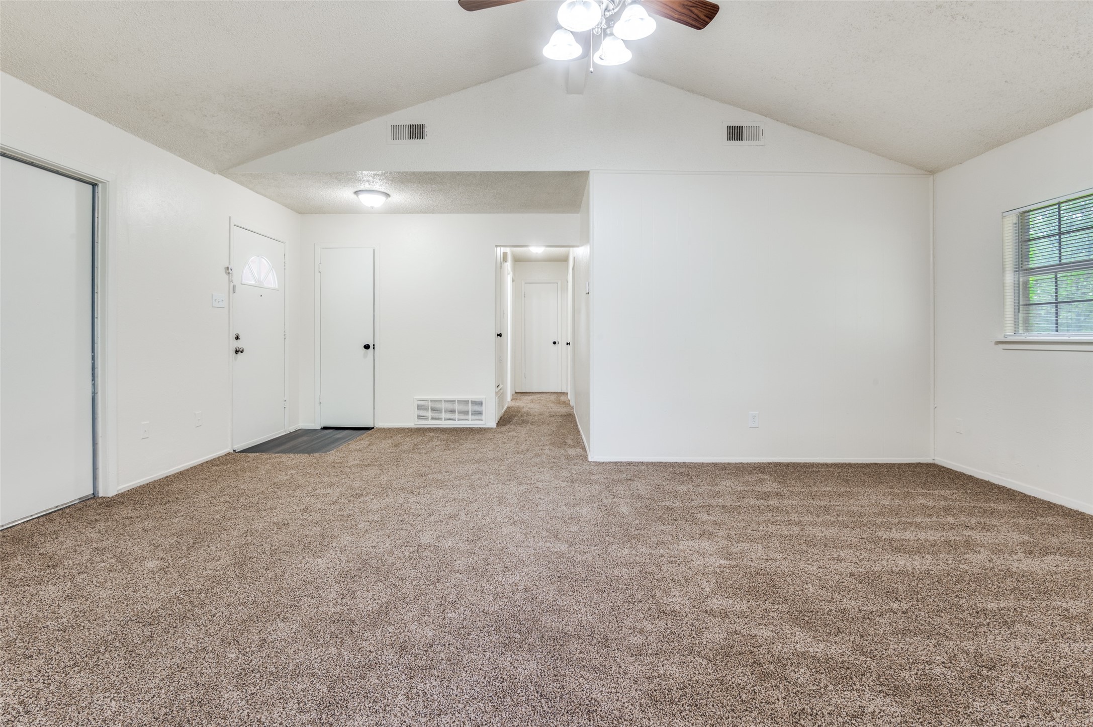 1519 Oakbrook Street Lancaster TX 75134