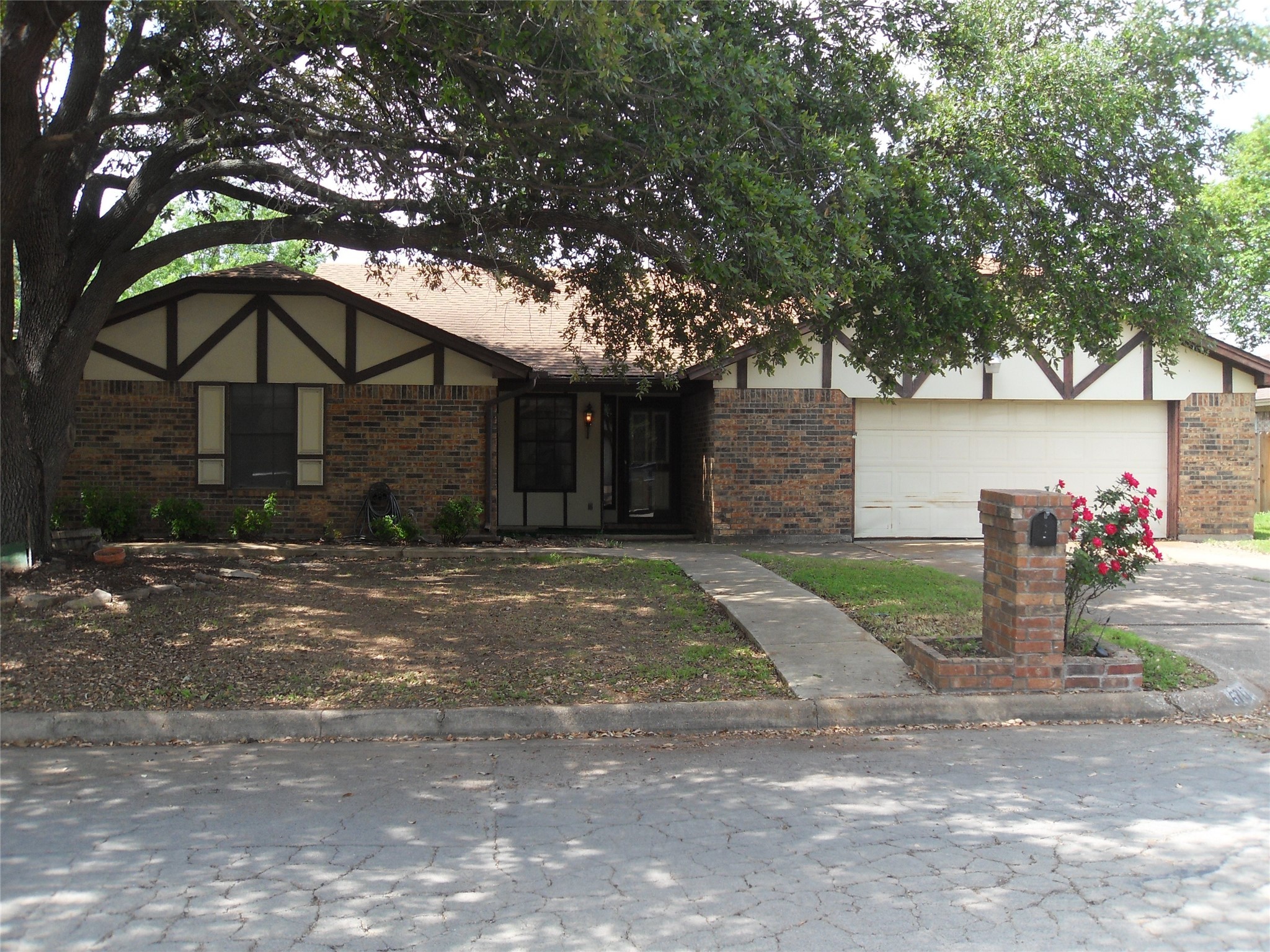 5717 Acapulco Drive North Richland Hills TX 76180