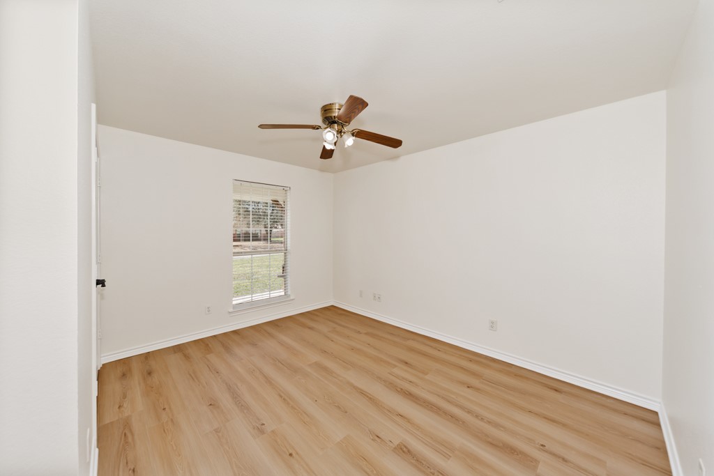 107 Ashley Street Alvord TX 76225