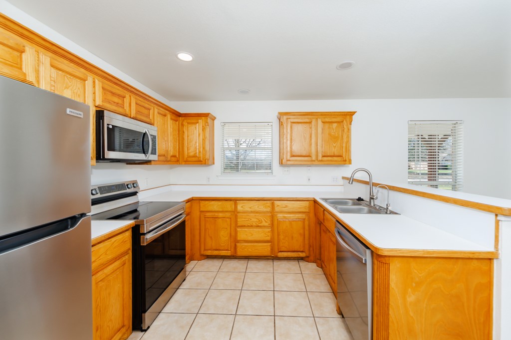 107 Ashley Street Alvord TX 76225