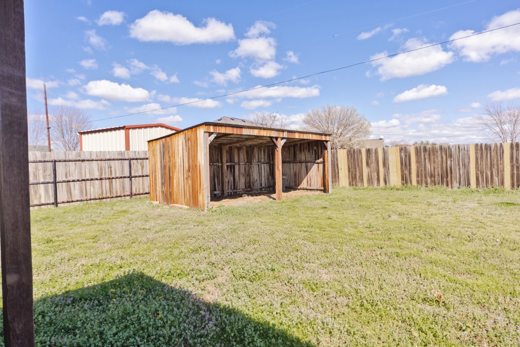 107 Ashley Street Alvord TX 76225