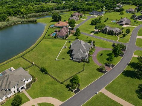 132 The Lakes Drive Aledo TX 76008