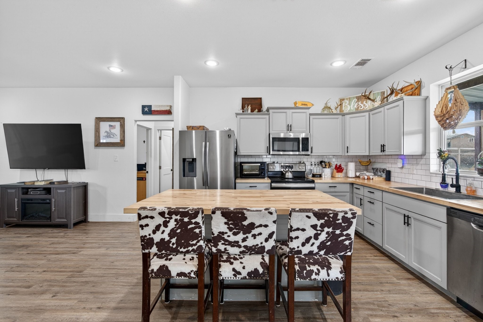 2225 J E Woody Road Springtown TX 76082