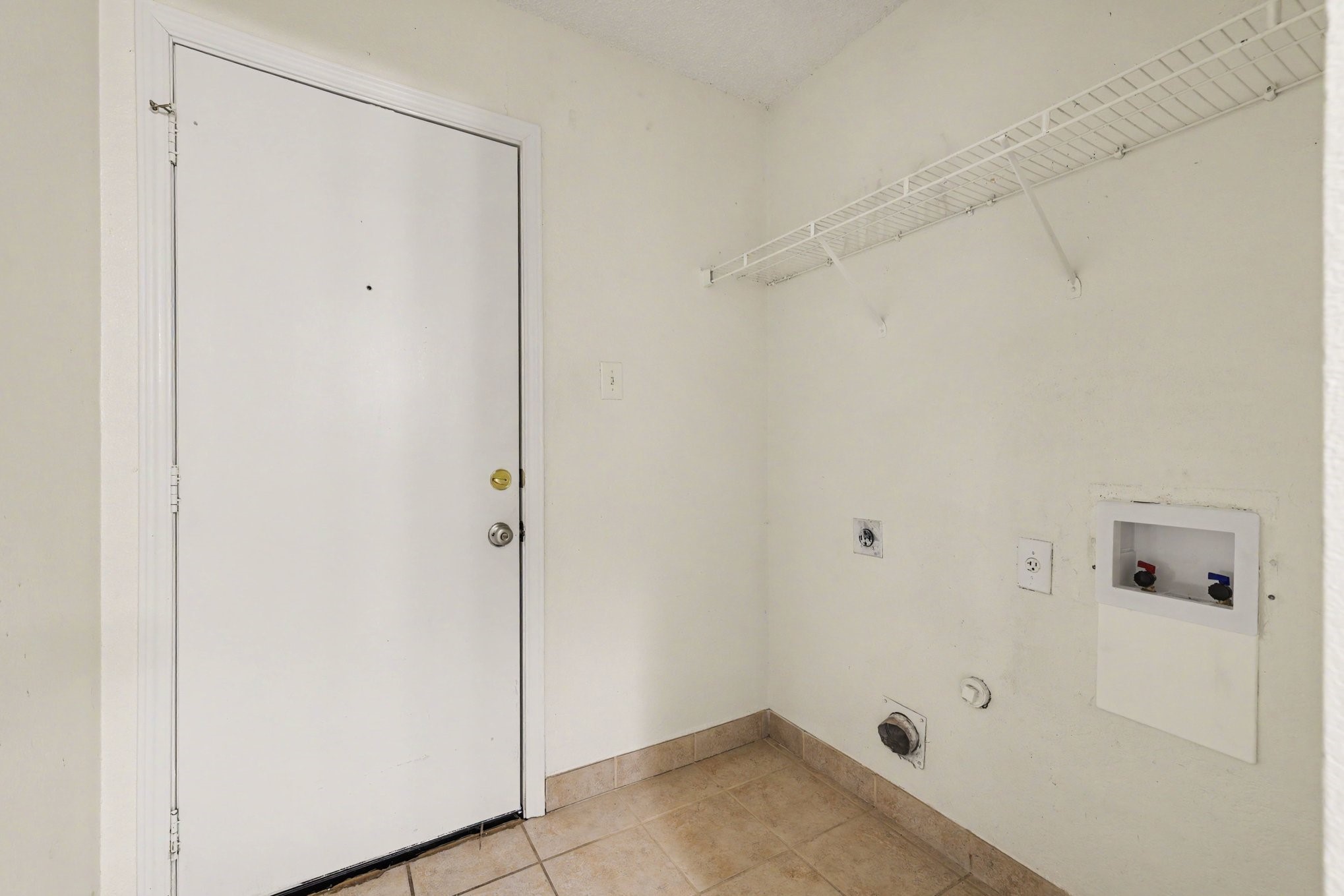 800 Castlewick Court Arlington TX 76018