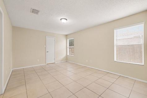 800 Castlewick Court Arlington TX 76018