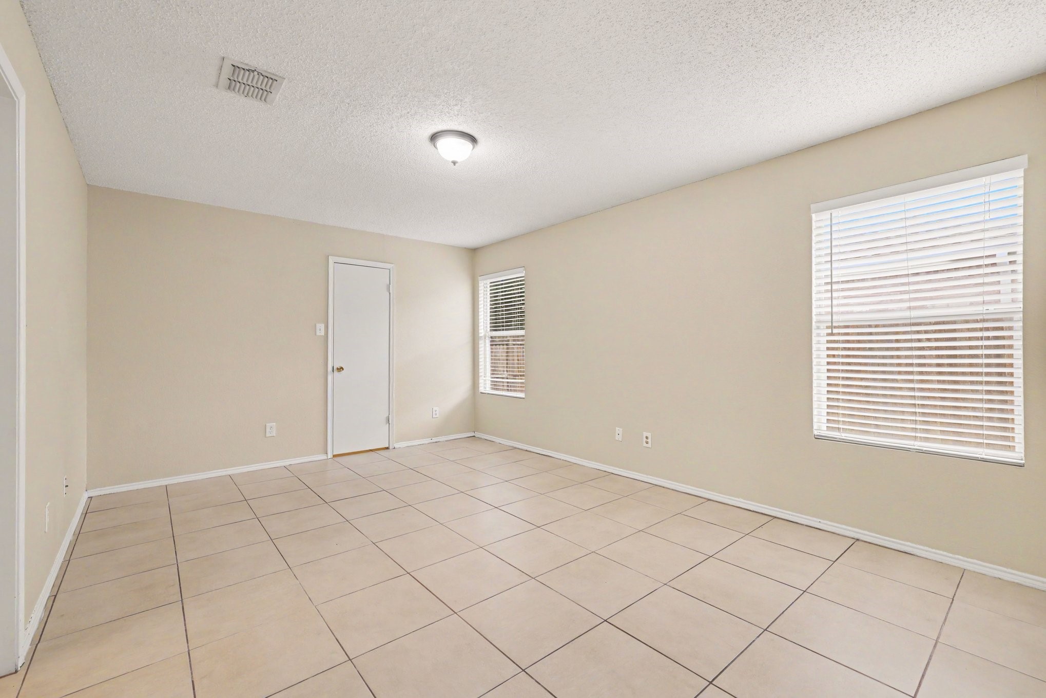 800 Castlewick Court Arlington TX 76018