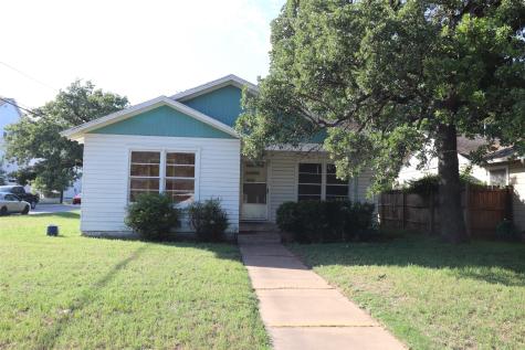 431 W Collins Street Stephenville TX 76401