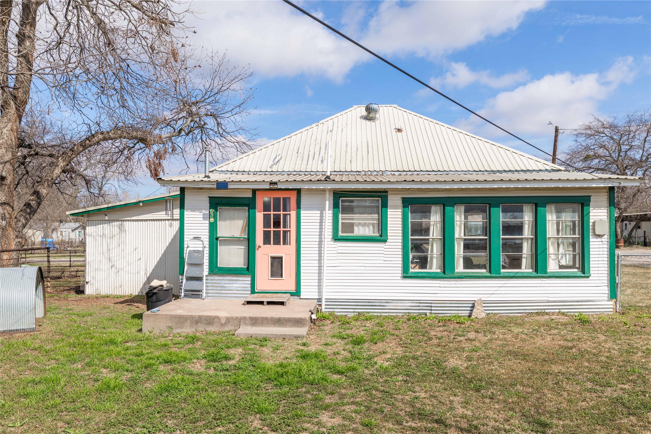 540 NE 1st Street Cross Plains TX 76443