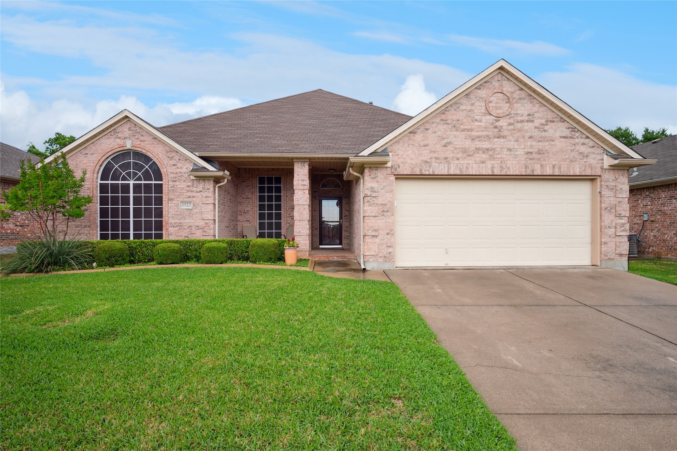 1522 Park Grove Drive Irving TX 75060