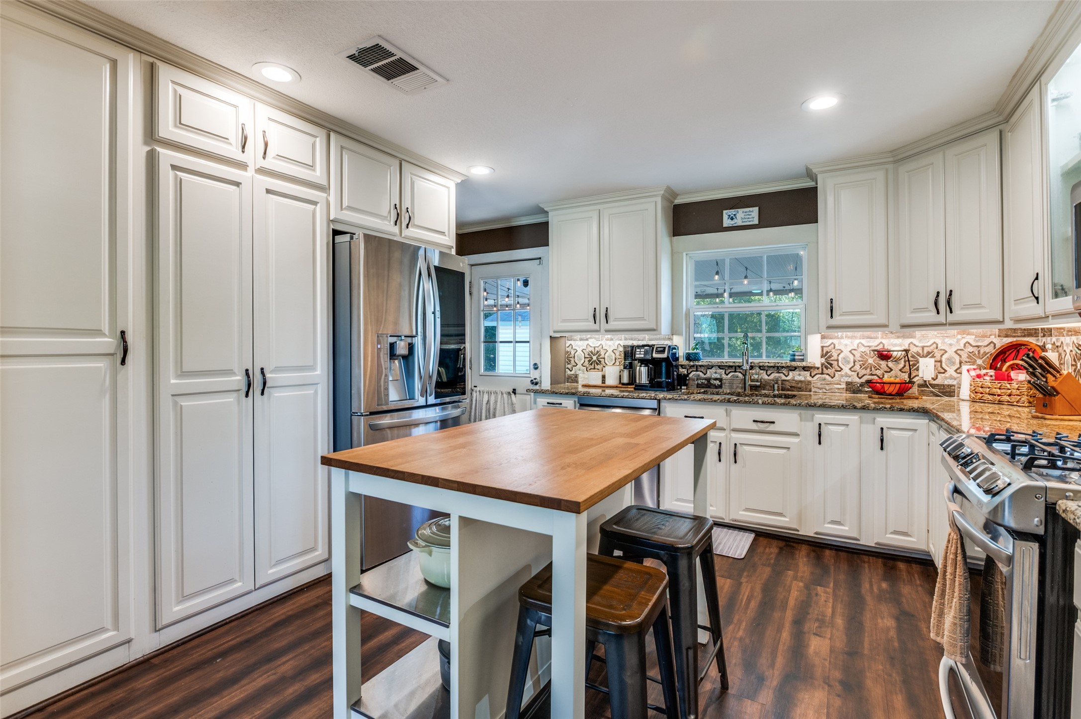 2601 Murphy Drive Bedford TX 76021
