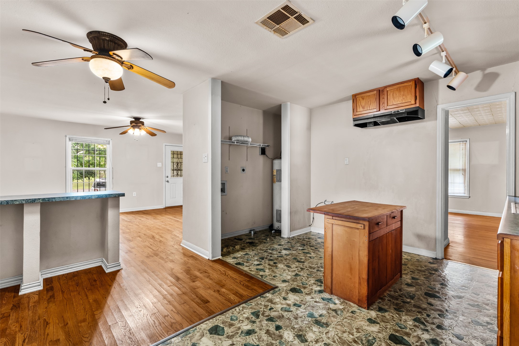 3721 Sanger Avenue Waco TX 76710
