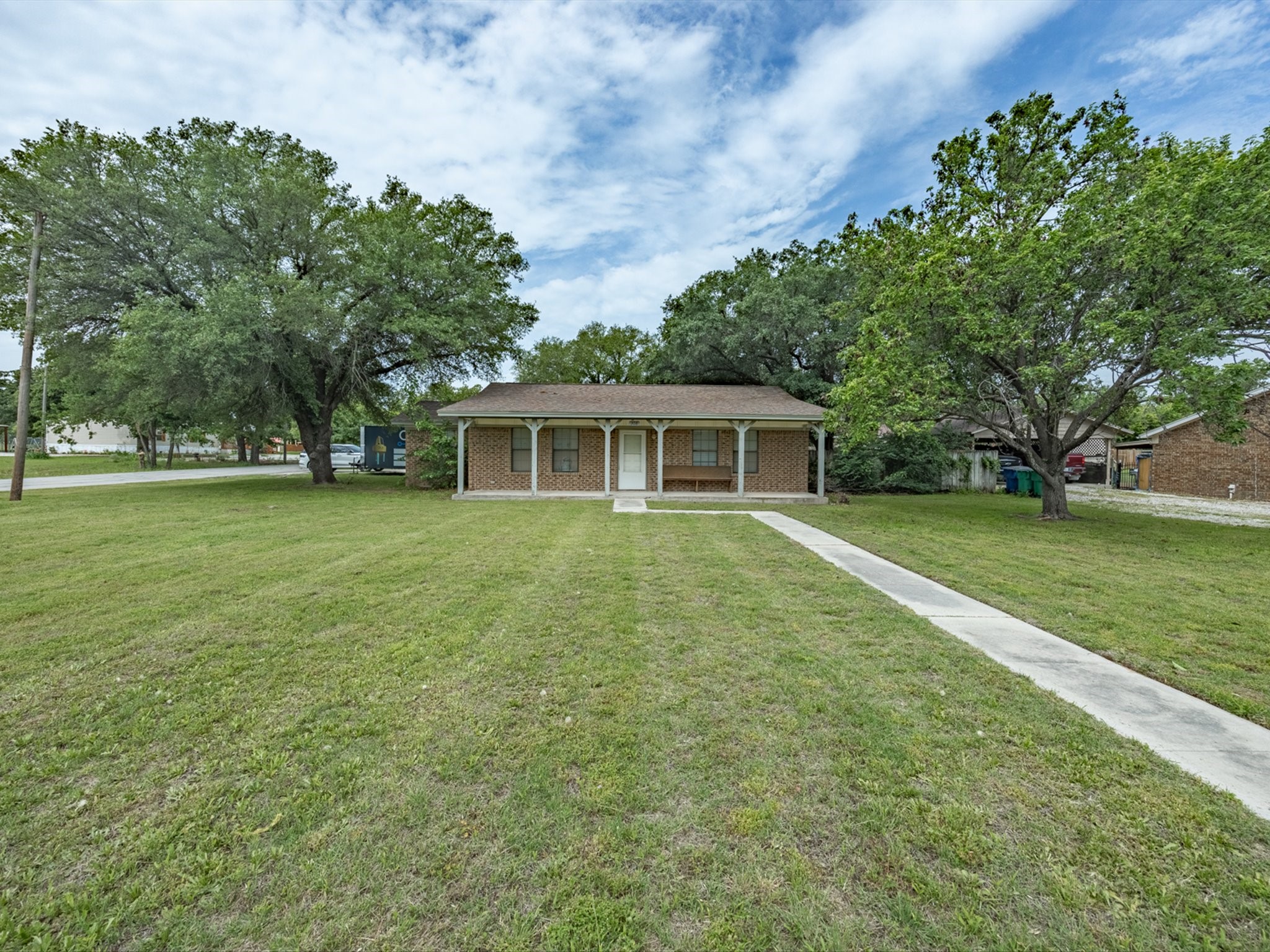 308 Oakwood Street Chico TX 76431