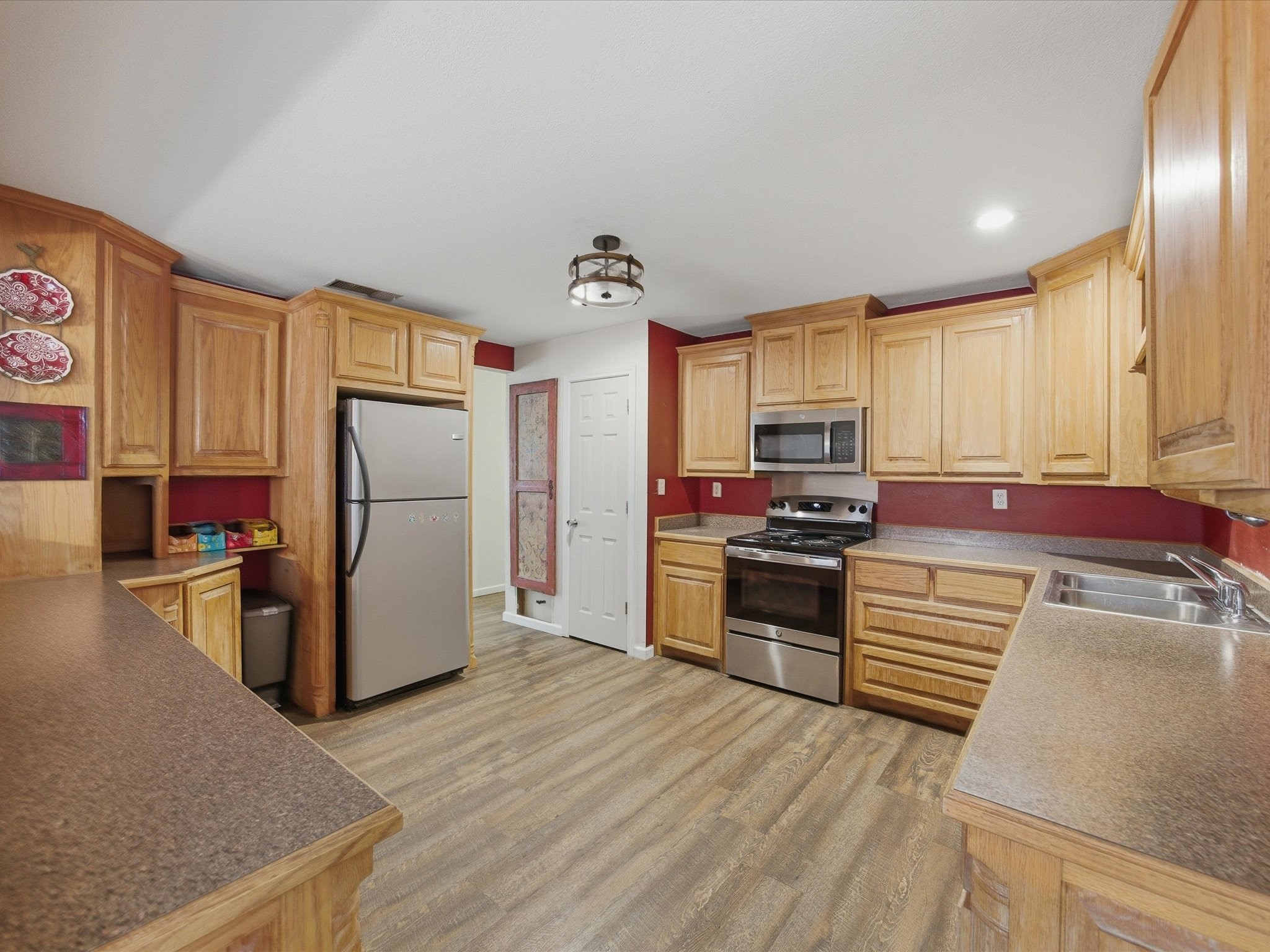 308 Oakwood Street Chico TX 76431