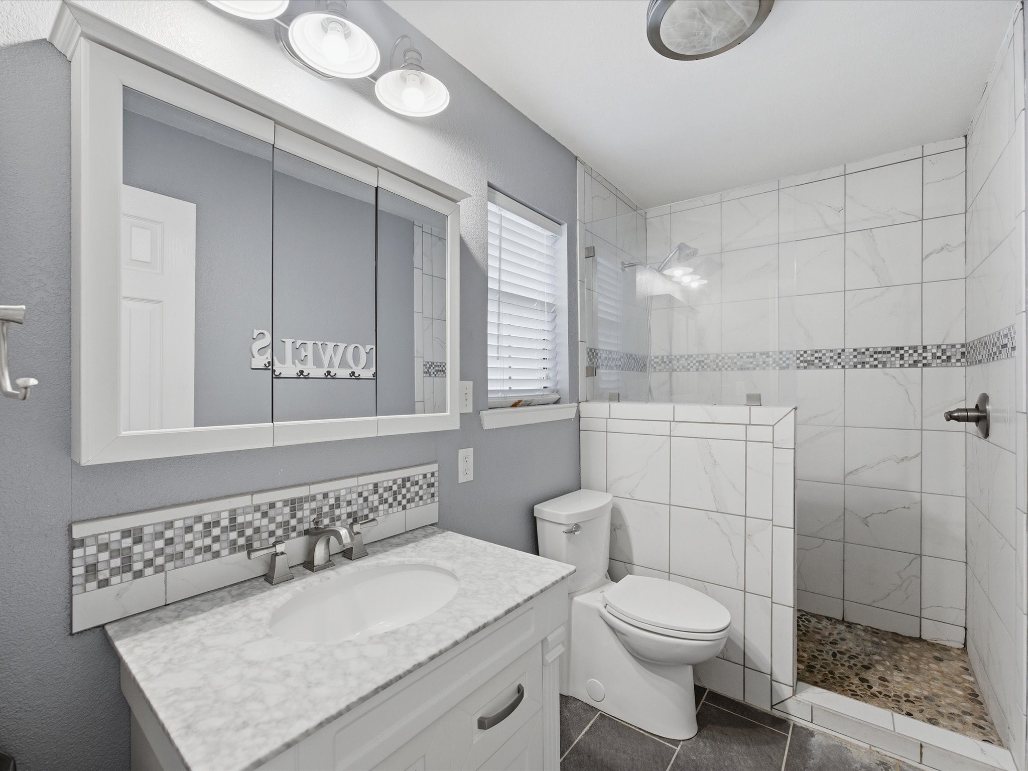 308 Oakwood Street Chico TX 76431