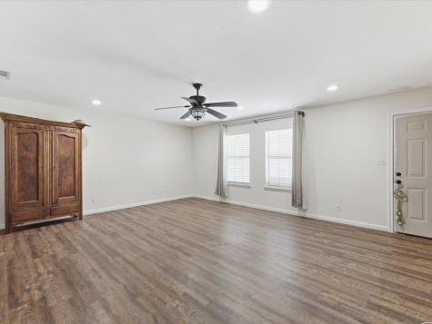308 Oakwood Street Chico TX 76431