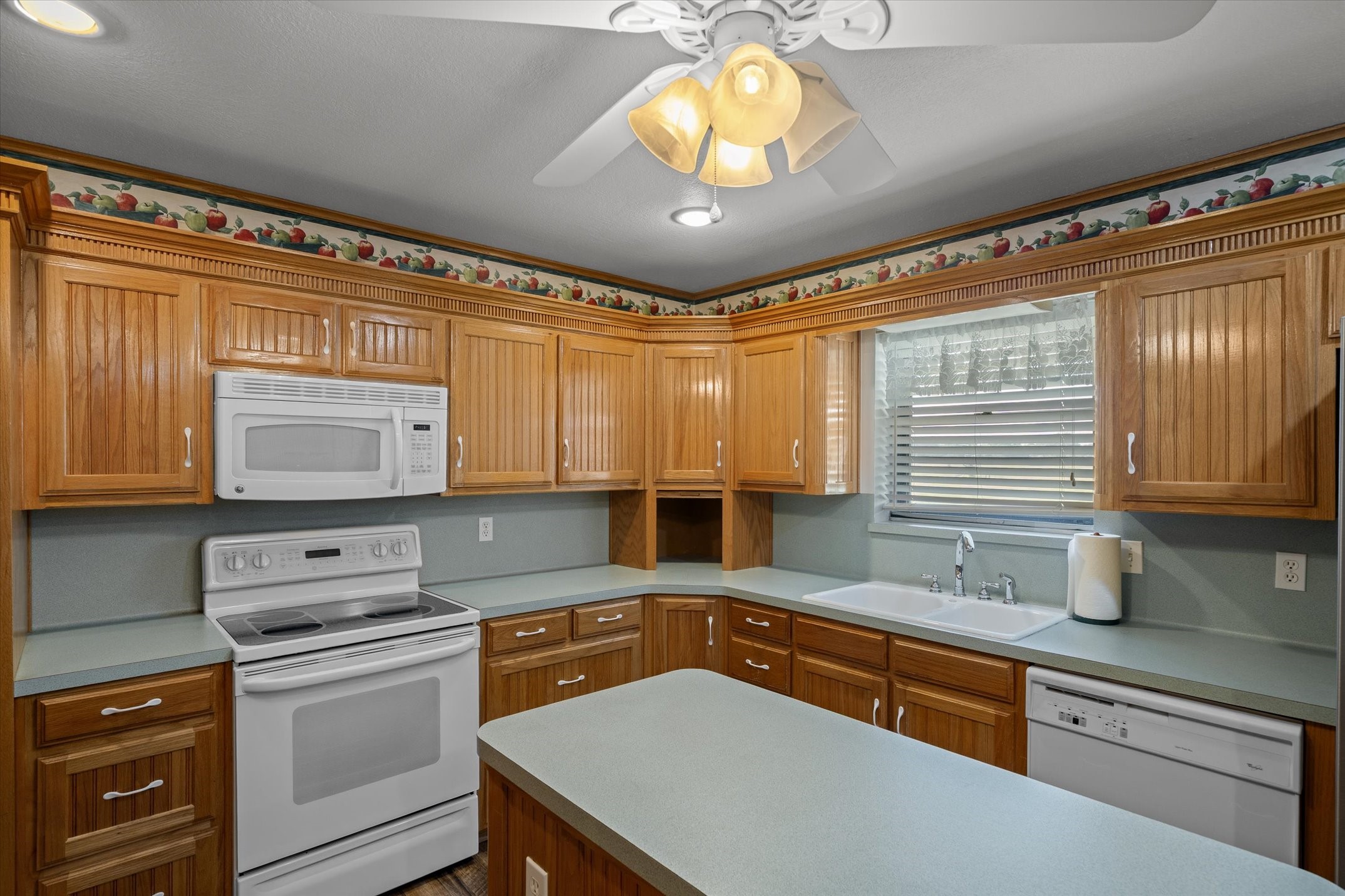 3121 Vz Cr 1215 Grand Saline TX 75140