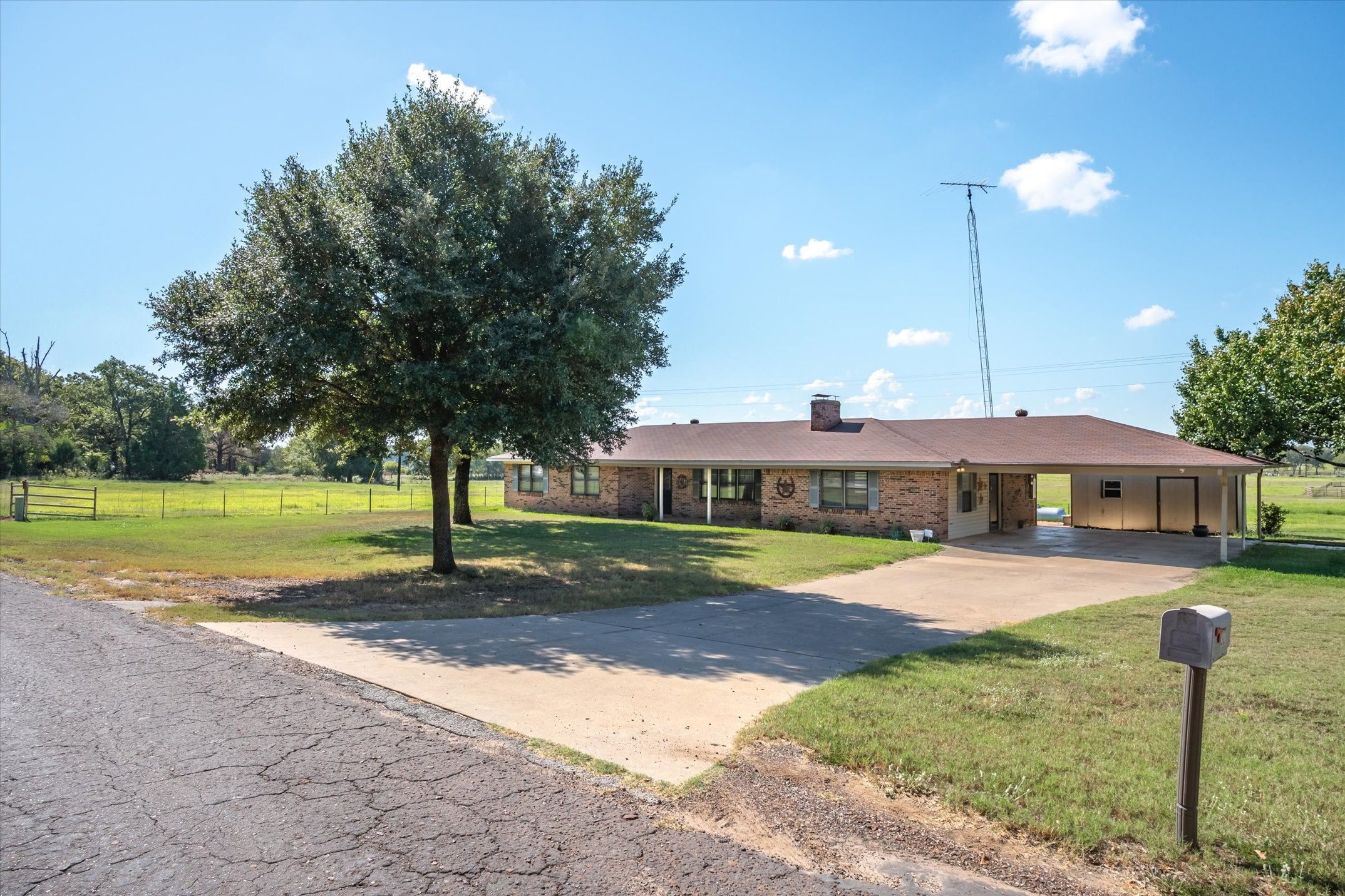 3121 Vz Cr 1215 Grand Saline TX 75140