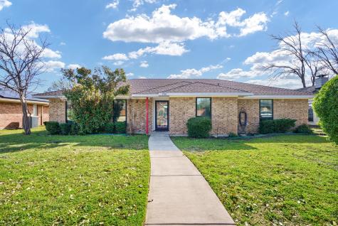 704 Sandy Creek Drive Allen TX 75002