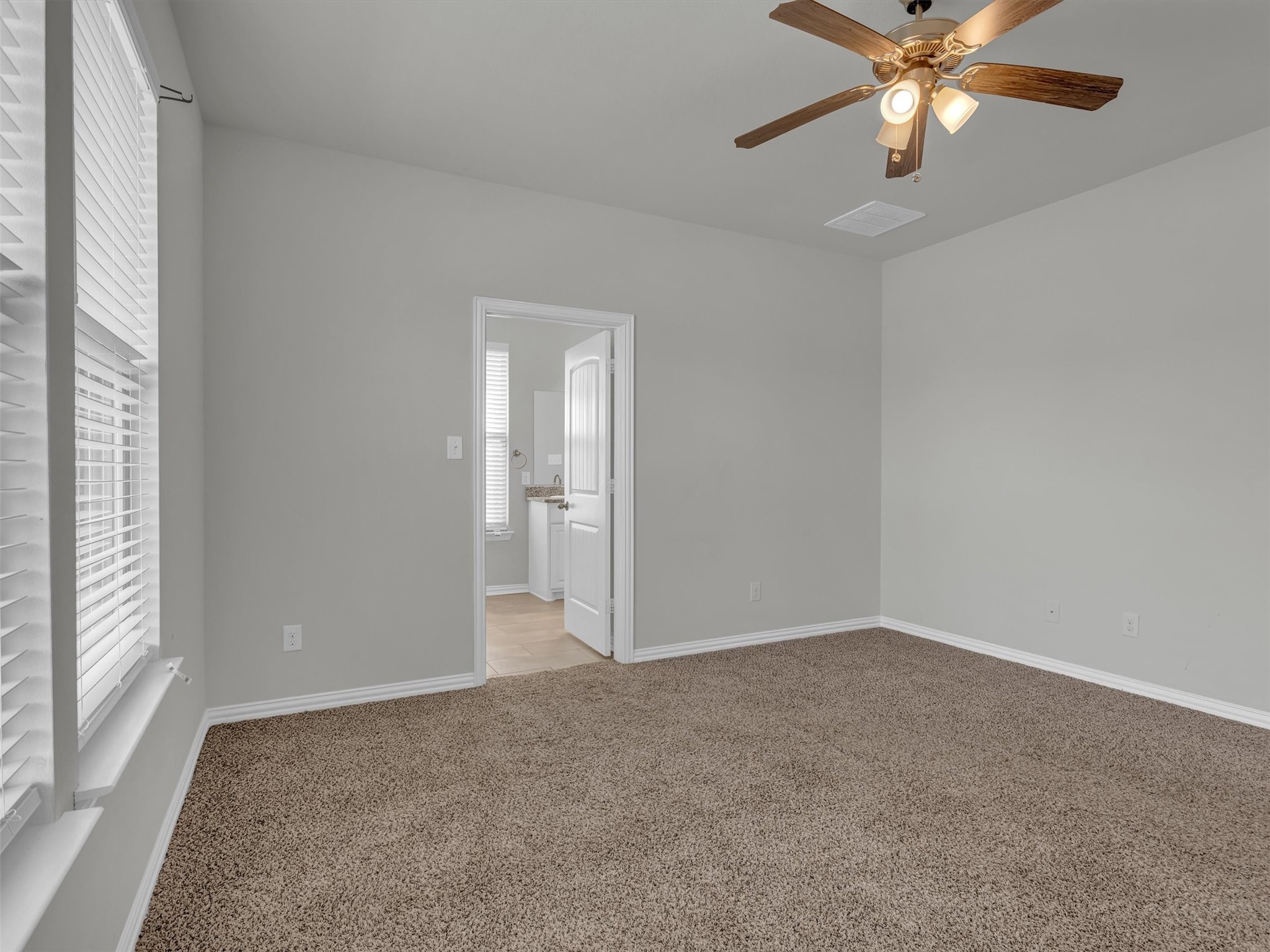 2811 W Washington Street Denison TX 75020