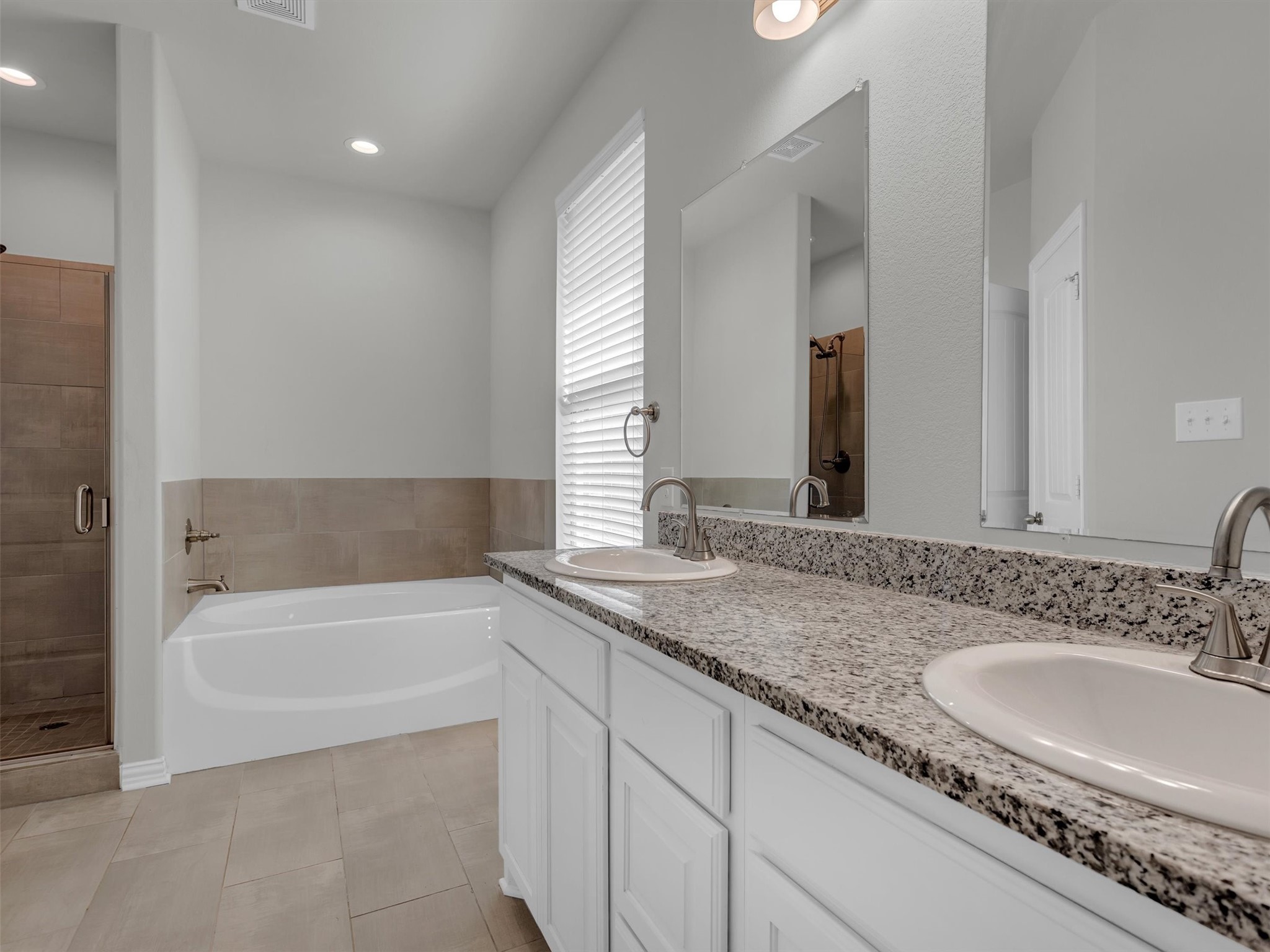 2811 W Washington Street Denison TX 75020