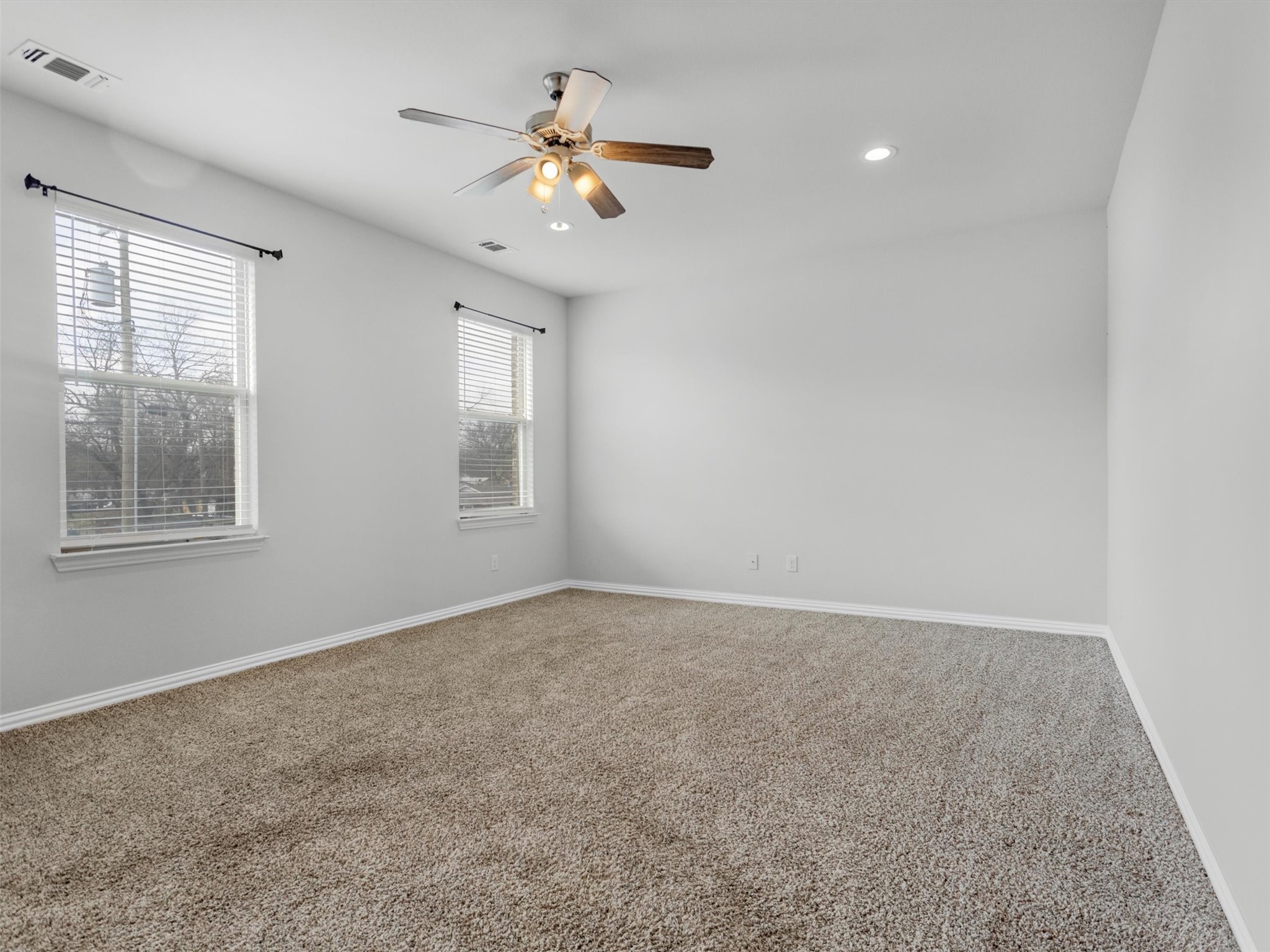 2811 W Washington Street Denison TX 75020