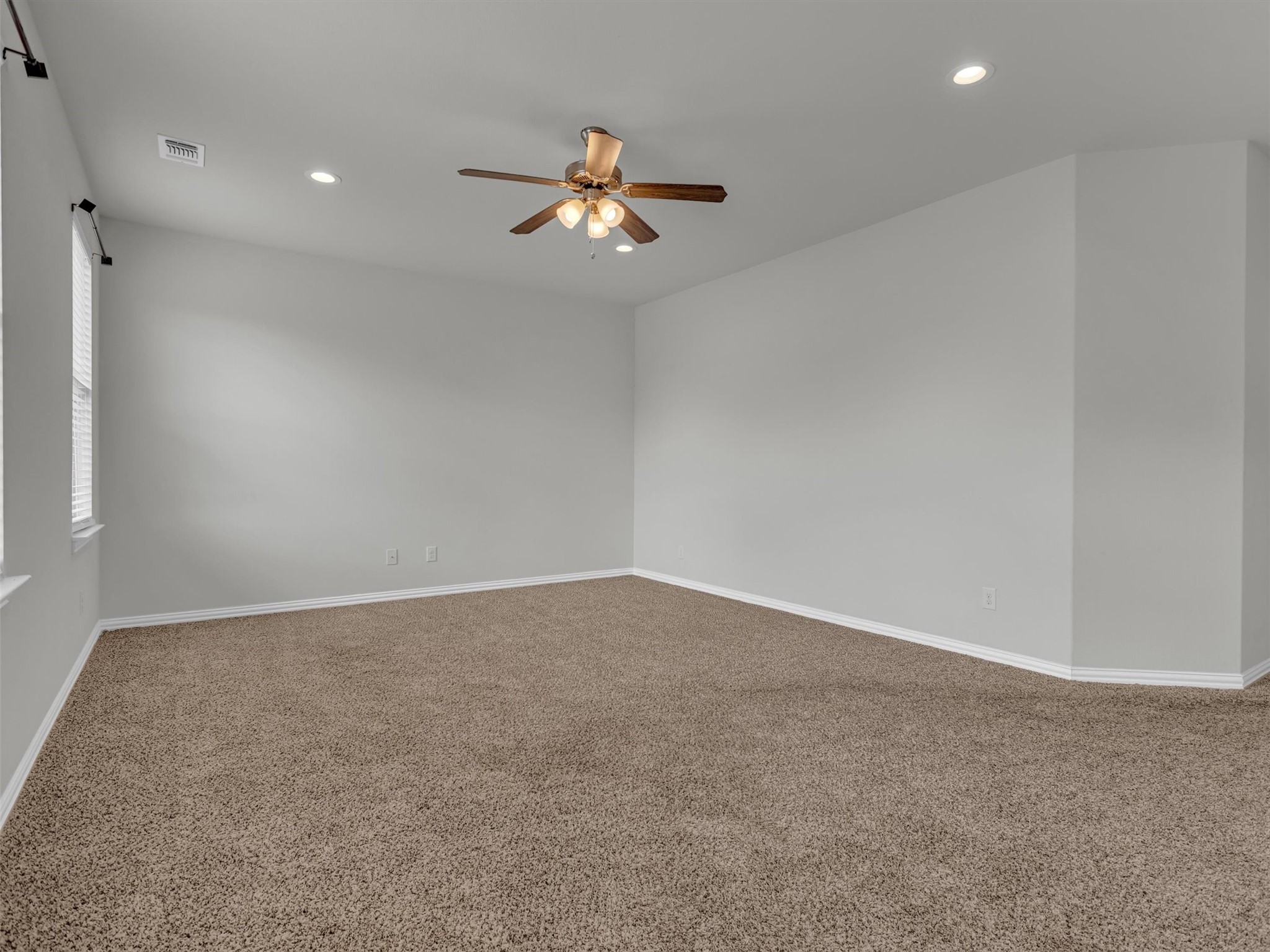 2811 W Washington Street Denison TX 75020