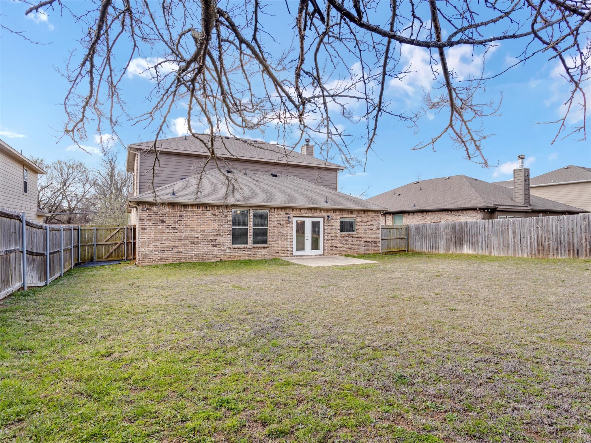 2811 W Washington Street Denison TX 75020