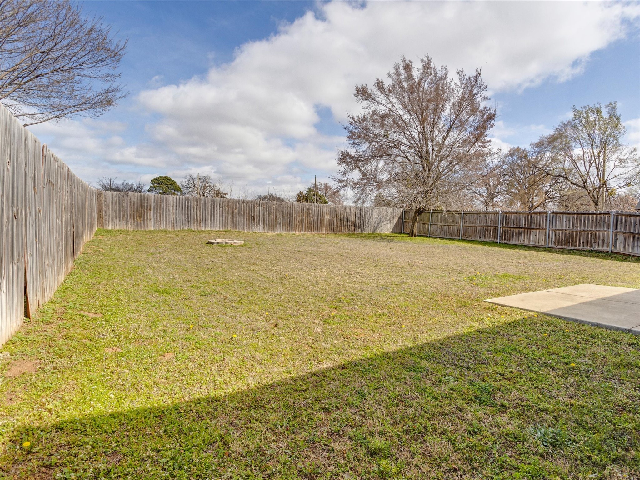 2811 W Washington Street Denison TX 75020