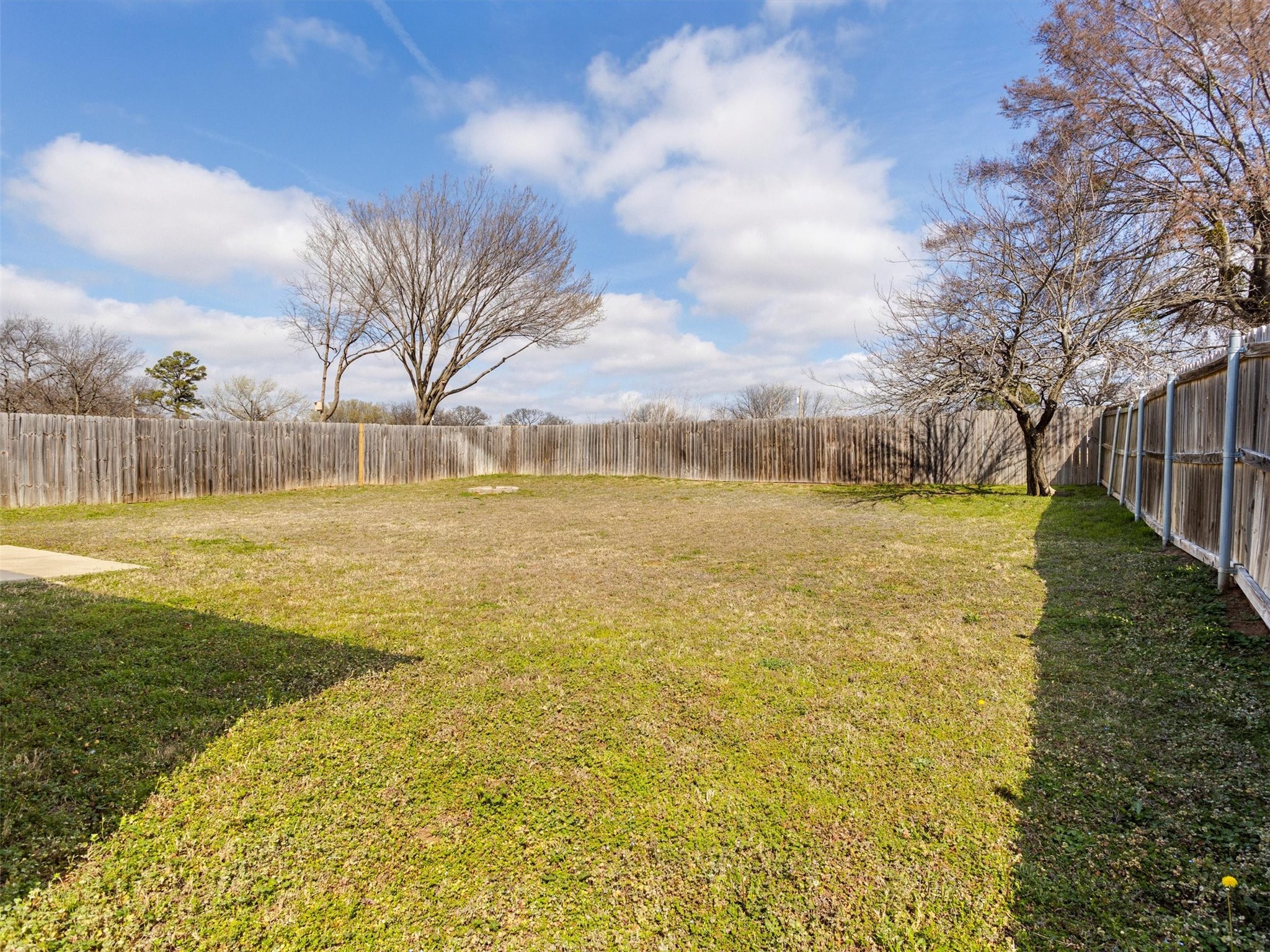 2811 W Washington Street Denison TX 75020