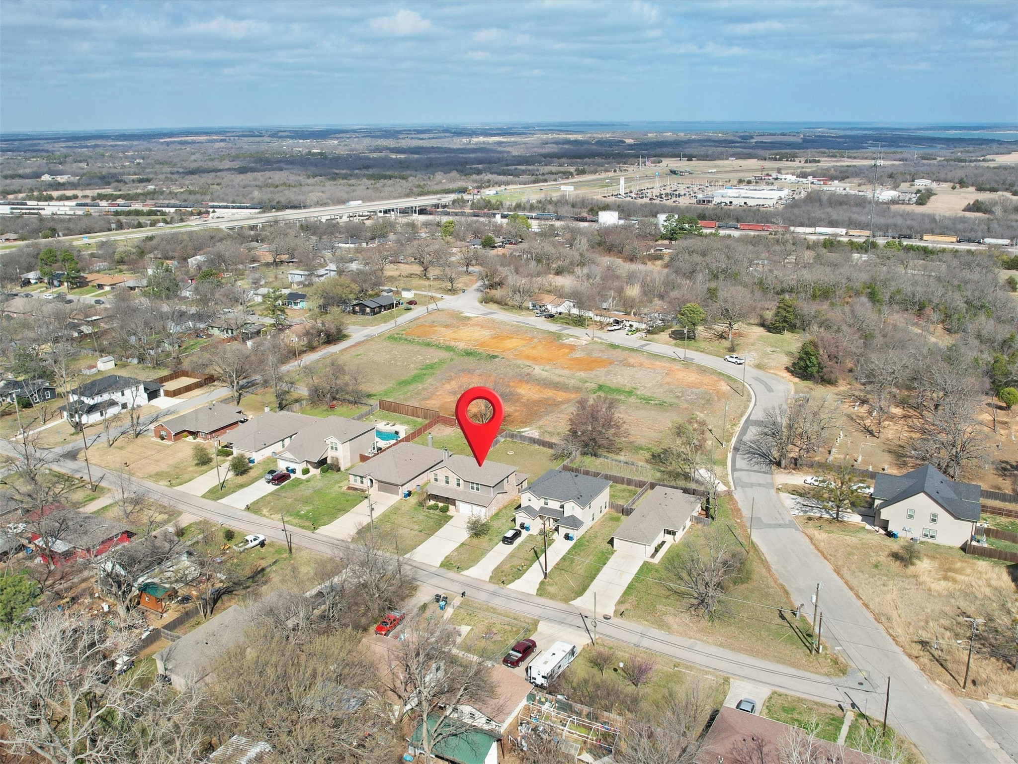 2811 W Washington Street Denison TX 75020