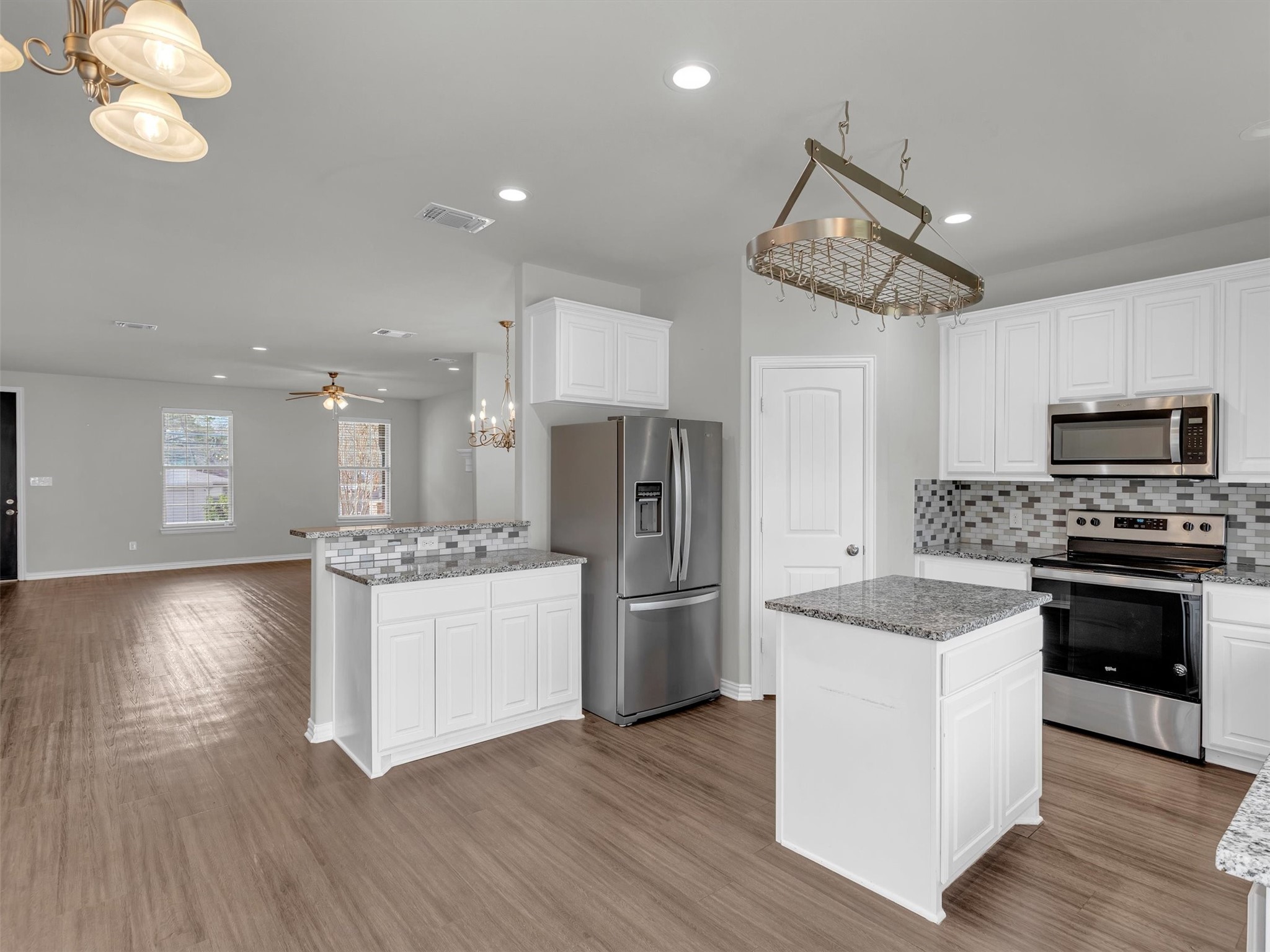 2811 W Washington Street Denison TX 75020