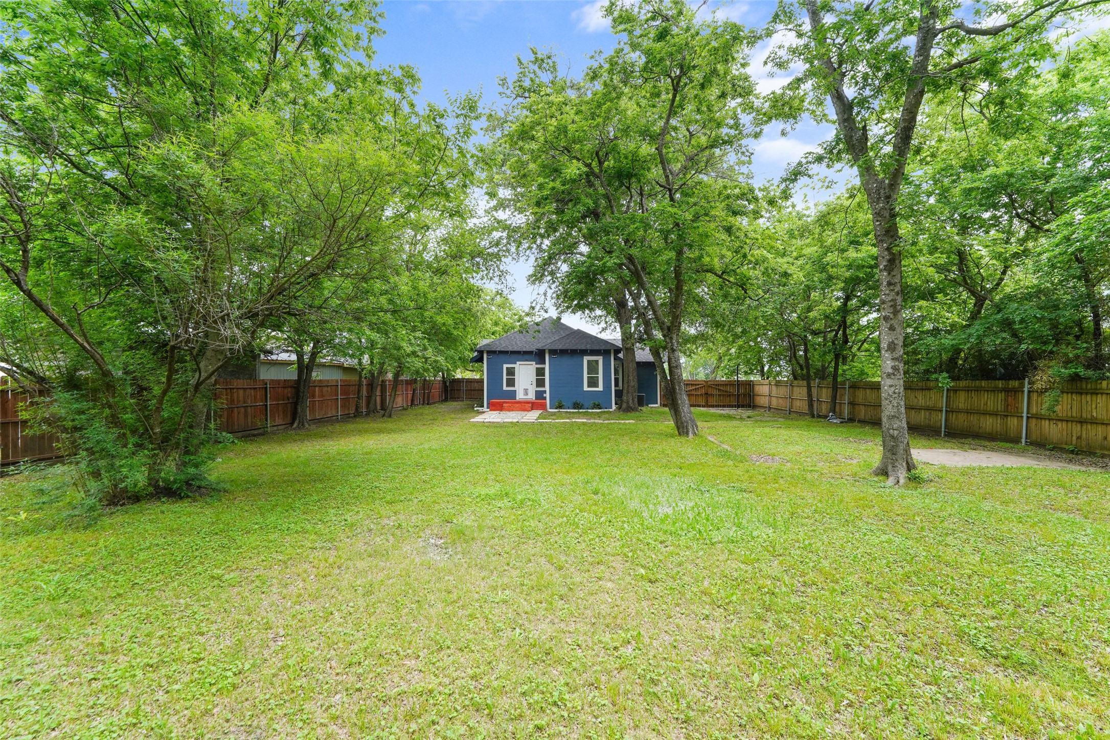 1506 Walnut Street Greenville TX 75401